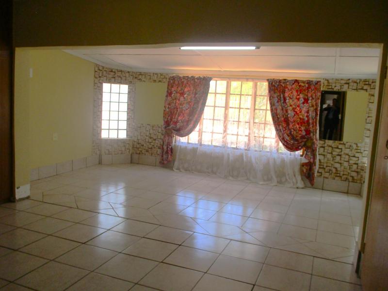 4 Bedroom Property for Sale in Hospitaalpark Free State